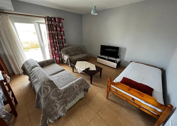 Villa Ilias